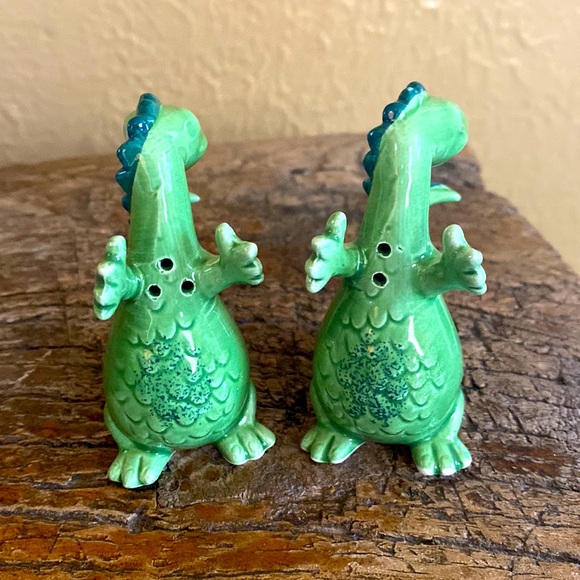 🦖Rare🦖Vintage Dinosaur Salt & Pepper Shakers - Picture 2 of 8